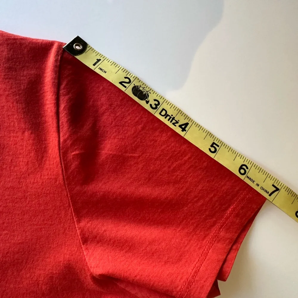 Vince essential Pima cotton crew neck T-shirt (L, vermillion) - has flaw - Picture 6 of 10